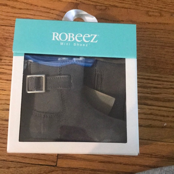 NWT Robeez Gwen Grey Boots US 6 - Picture 6 of 7